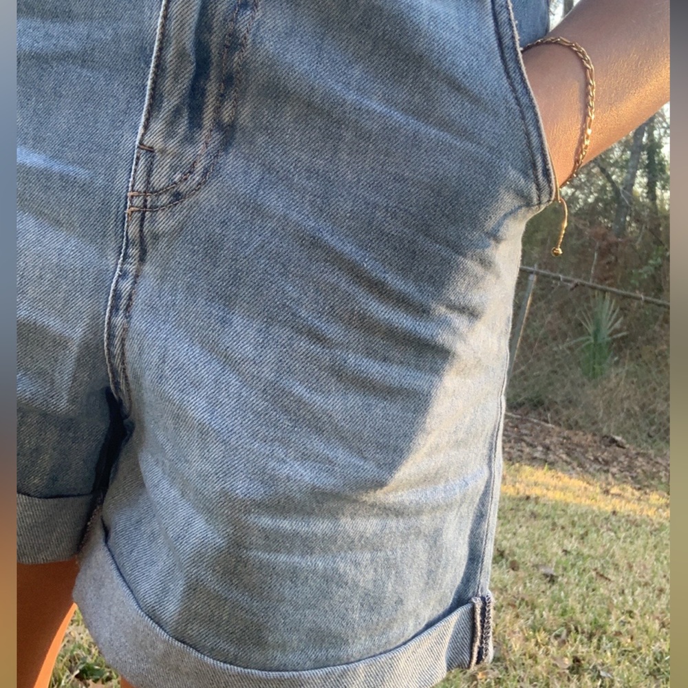 H&M High Rise Denim Shorts - Picture 12 of 15